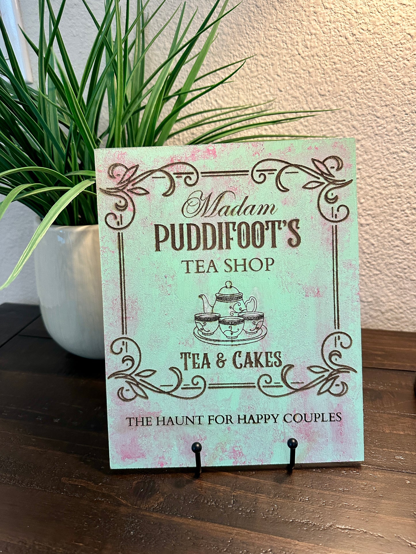 Madam Puddlifoot Table Sign with stand